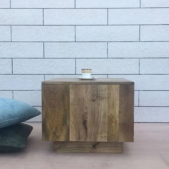Solid wood square-shaped Squiral Samavika coffee table.