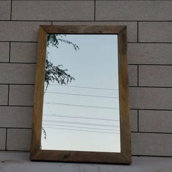 Simple mirror frame