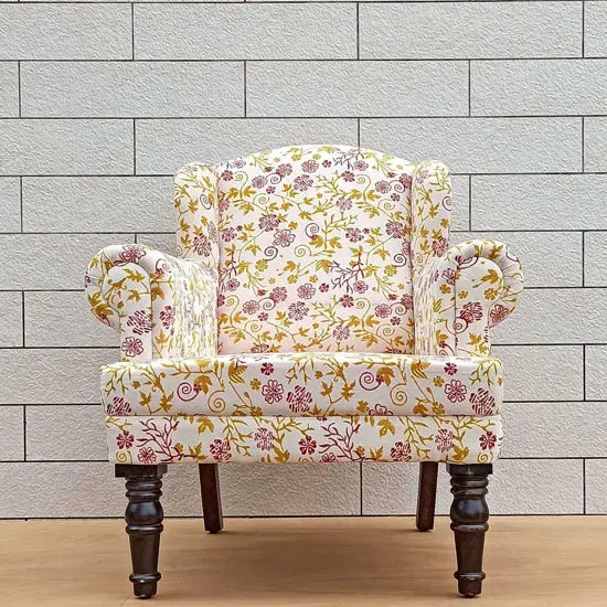 Comfortable and strong chair