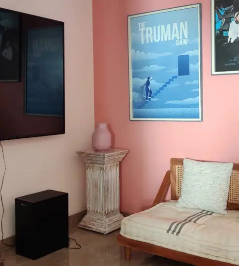 Vintage Piller Stand Made in Solid Mango Wood.