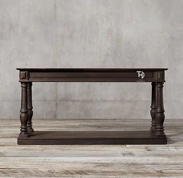 Simply designed four wooden turned legs lister console table.