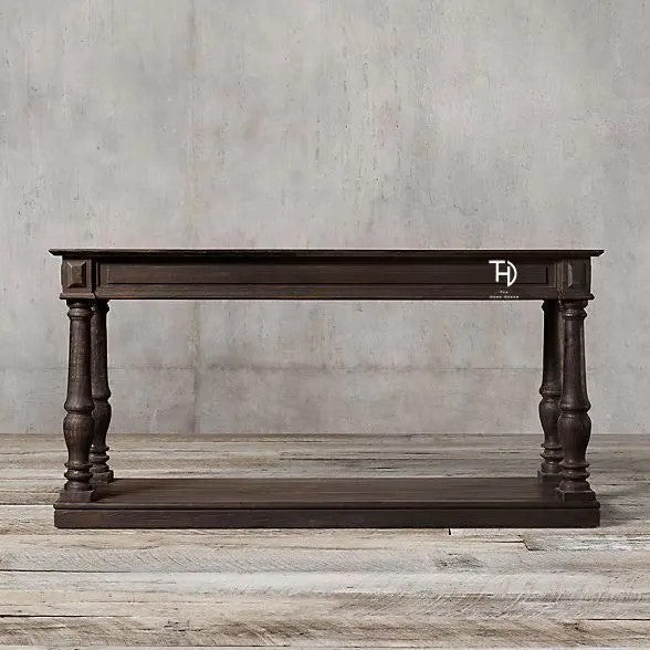 Simply designed four wooden turned legs lister console table.