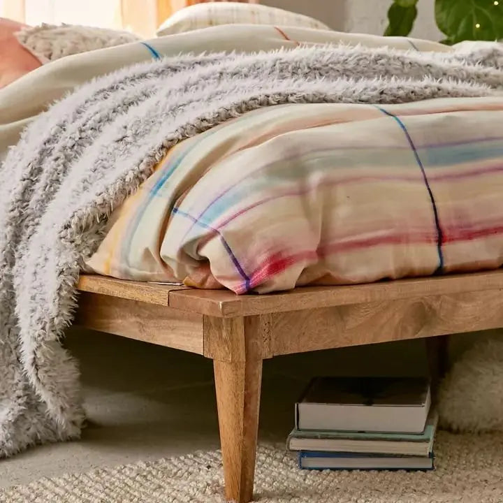 Solid Mango Wood Simple design Tesoro Platform Bed.