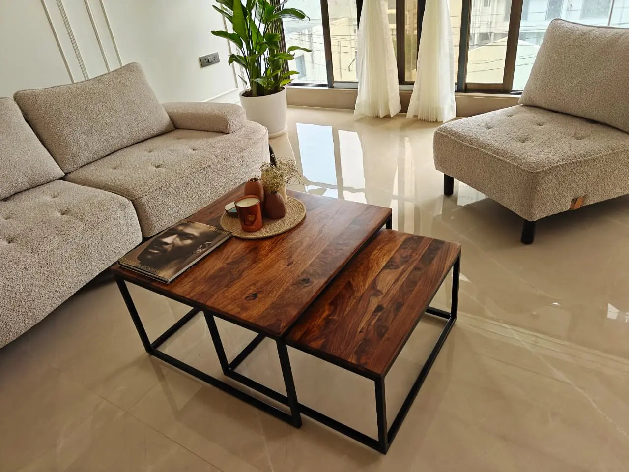 Modern living room with a wooden coffee table. 