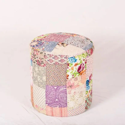Round Shaped Patchwork Pallo Pouf. 