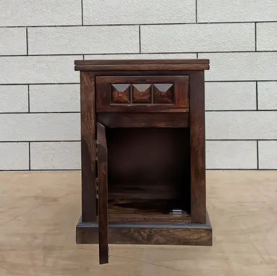 Sheesham Wood One Door One Drawer Diamond Bedside.