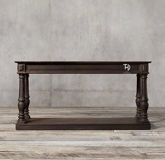 Simply designed four wooden turned legs lister console table. 