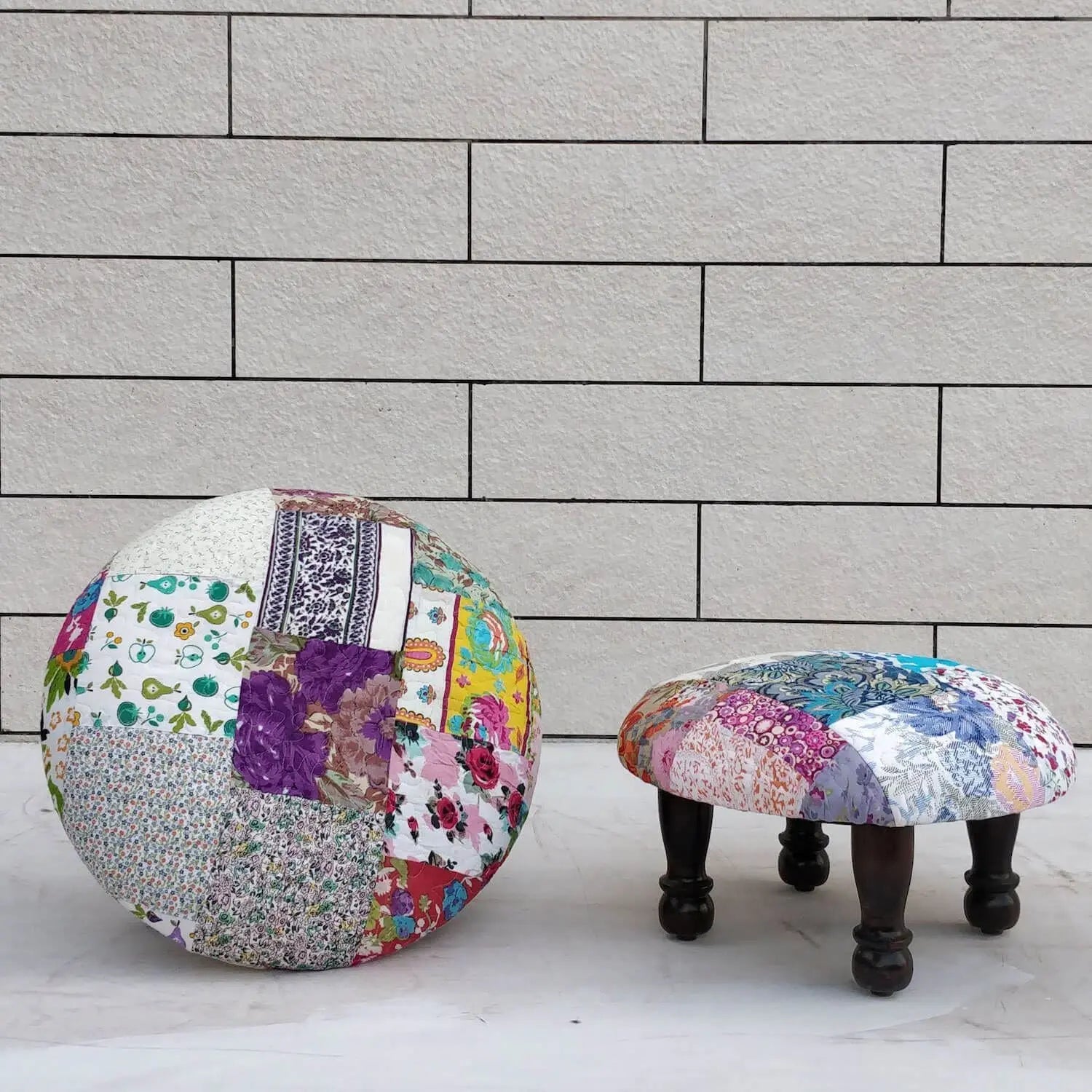 Sheesham Wood Round Shape Carving Leg Patchwork Pidda. 